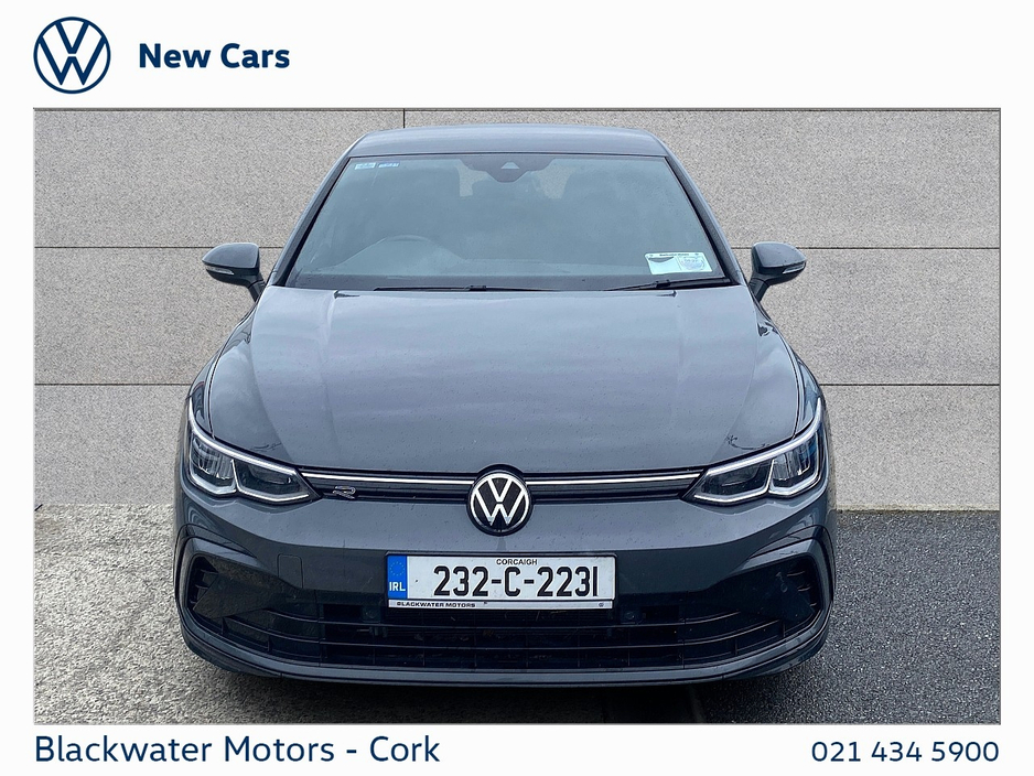 Volkswagen Golf 1.5TSI 130BHP 5DR R-LINE WITH REAR VIEW CAMERA, WINTER PACK & BERGAMO ALLOYS — thumbnail 10