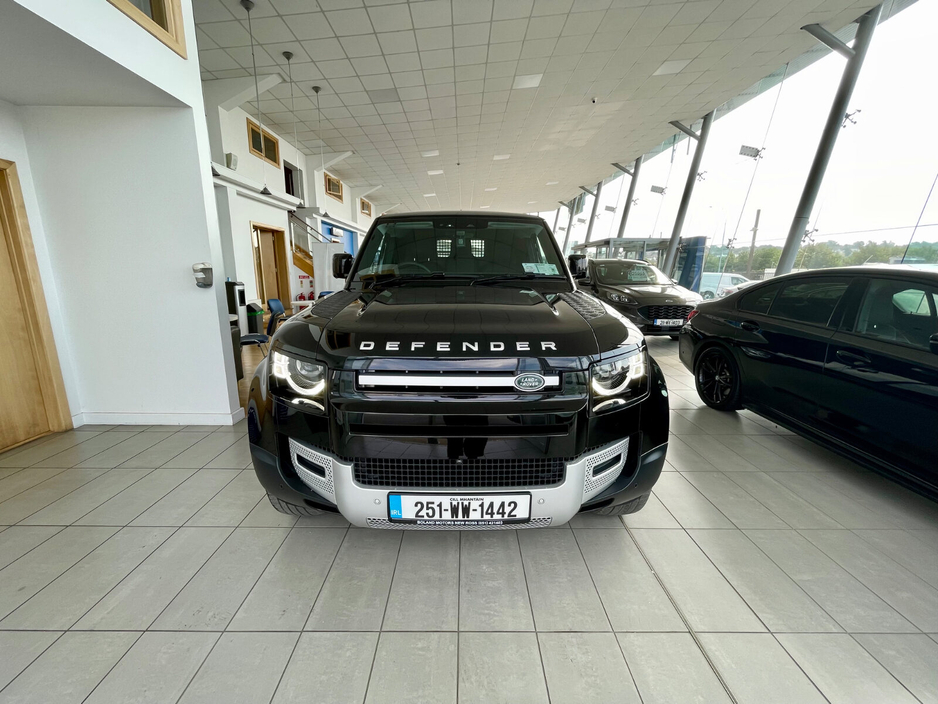 2025 Land Rover Defender 3L Diesel For Sale Images
