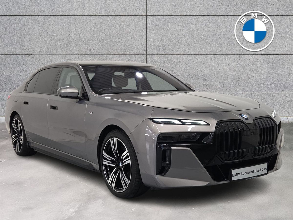 2023 BMW 7 Series 3L Petrol Plug-in Hybrid For Sale Images