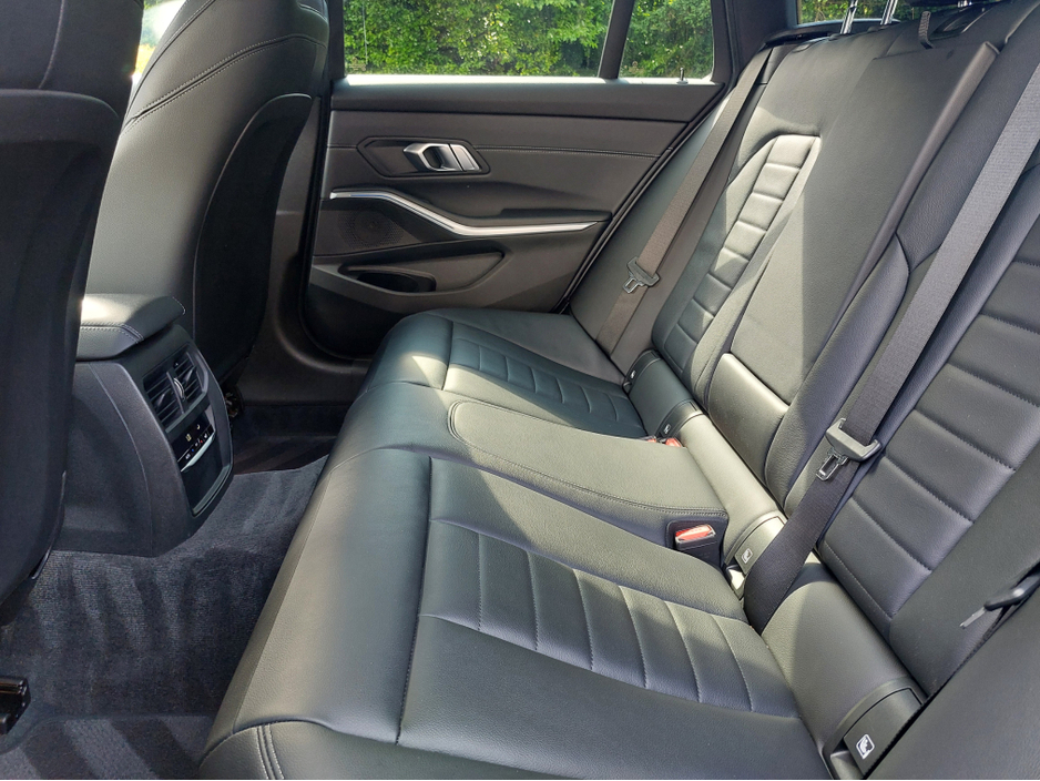 2022 BMW 3 Series 2.0L Petrol Plug-in Hybrid For Sale Images