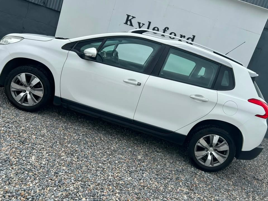 Peugeot 2008 ACTIVE 1.2 4DR — thumbnail 5