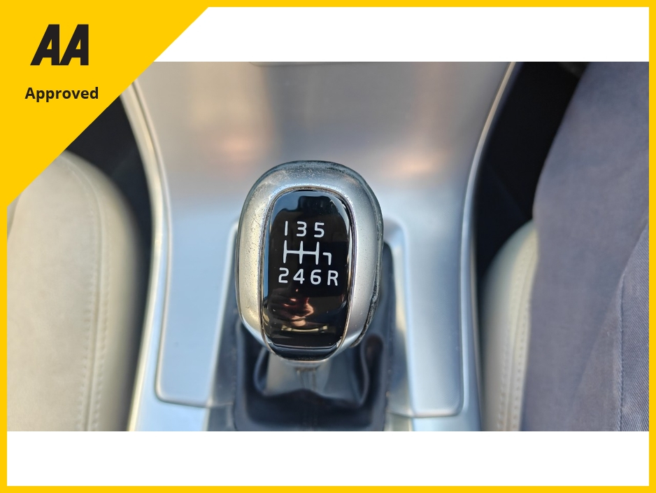 2017 Volvo XC60 2L Diesel For Sale Images