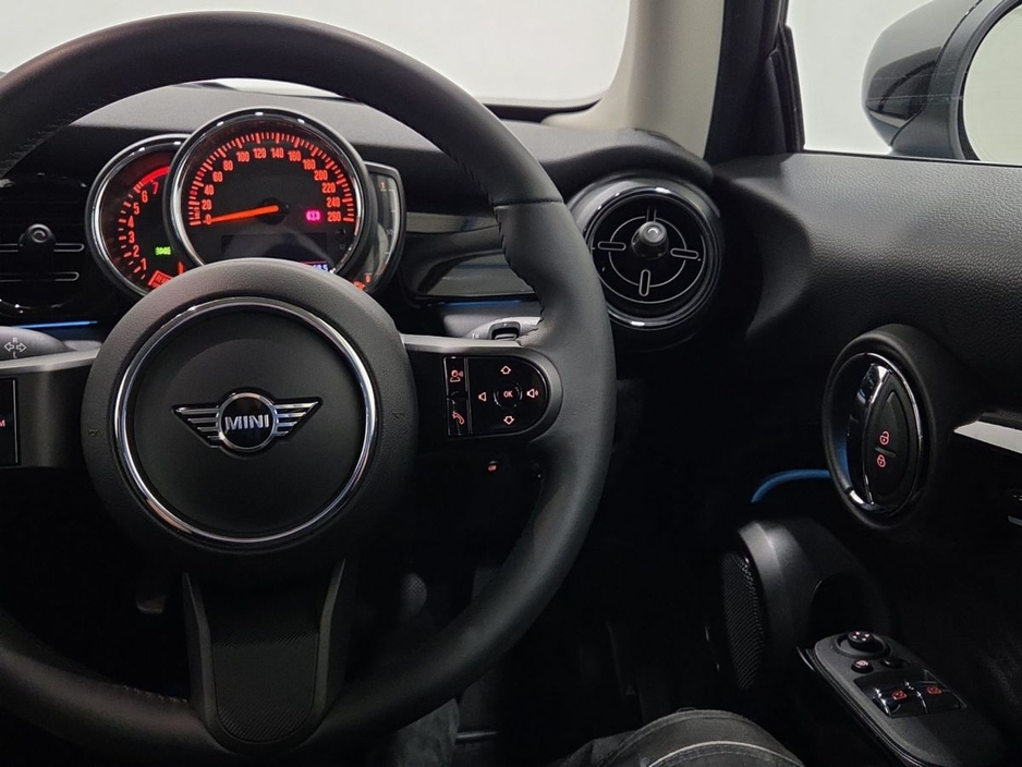 2022 MINI Hatch 1.5L Petrol For Sale Images