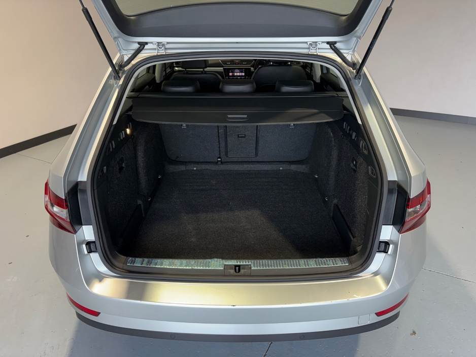 2018 Skoda Superb 1.6L Diesel For Sale Images