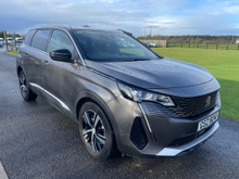 2024 Peugeot 5008