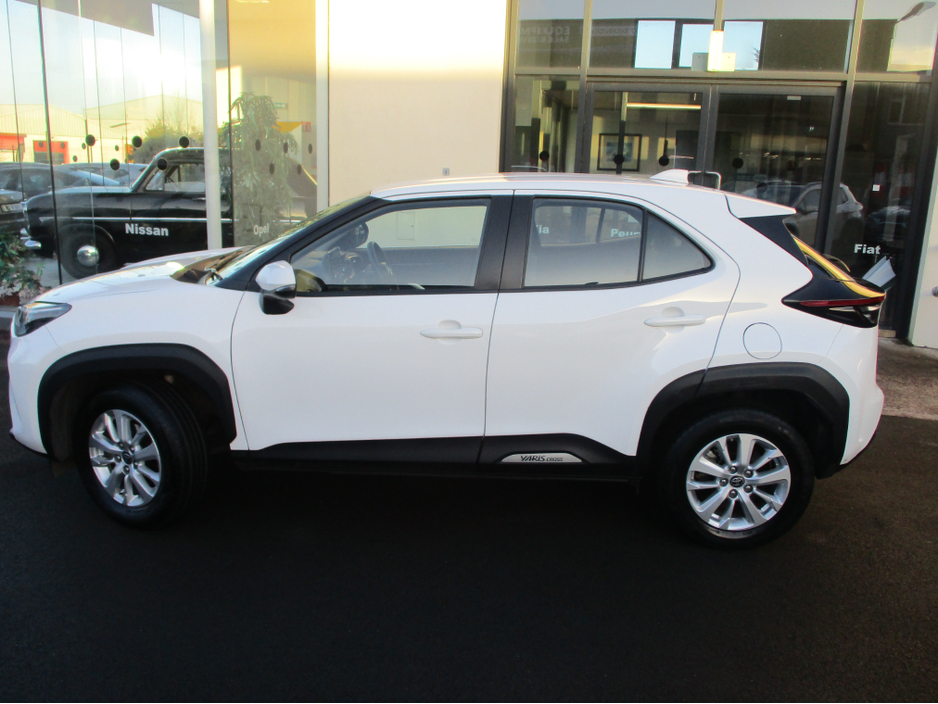 2023 Toyota Yaris Cross 1.5L Petrol Hybrid For Sale Images