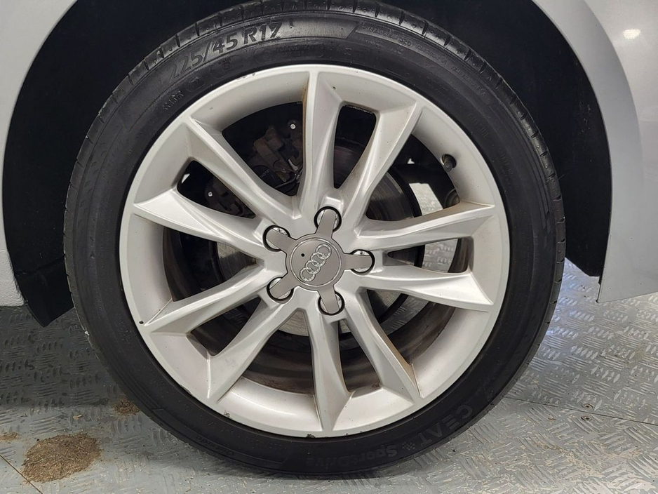 Audi A3 SE Auto Hatch — thumbnail 9