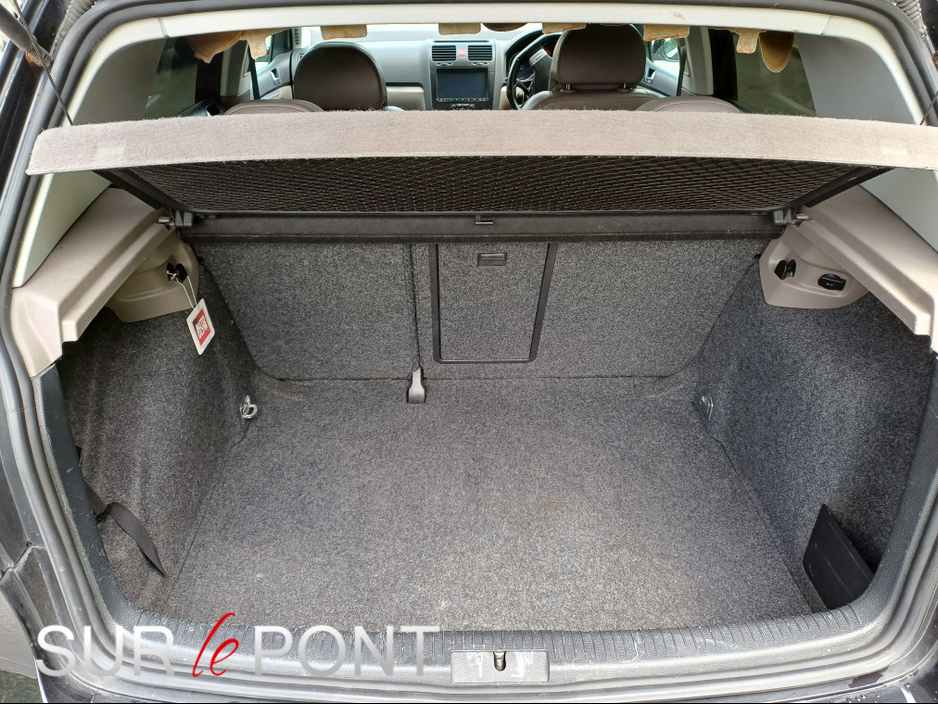 2008 Volkswagen Golf 2L Petrol For Sale Images