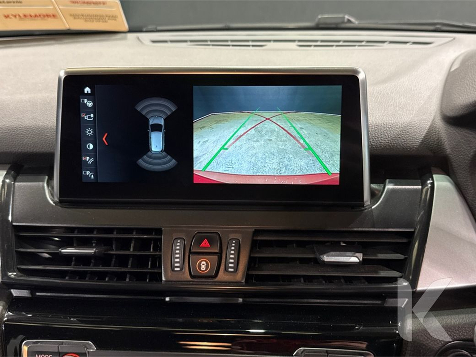 BMW 2 Series 1.5 AUTOMATIC - FACTORY ALLOY WHEELS - REVERSE CAMERA — thumbnail 22