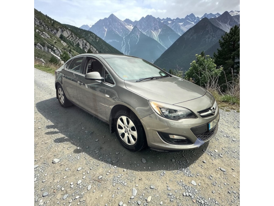 2017 Opel Astra 1.6L Diesel For Sale Images