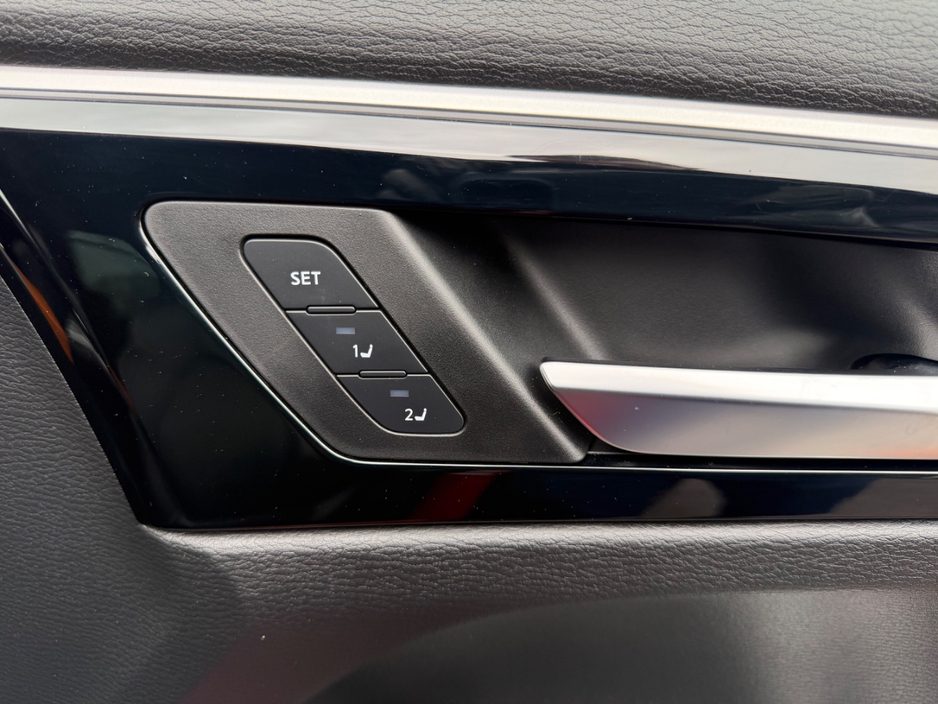 2022 Mitsubishi Outlander 2.4L Petrol Plug-in Hybrid For Sale Images