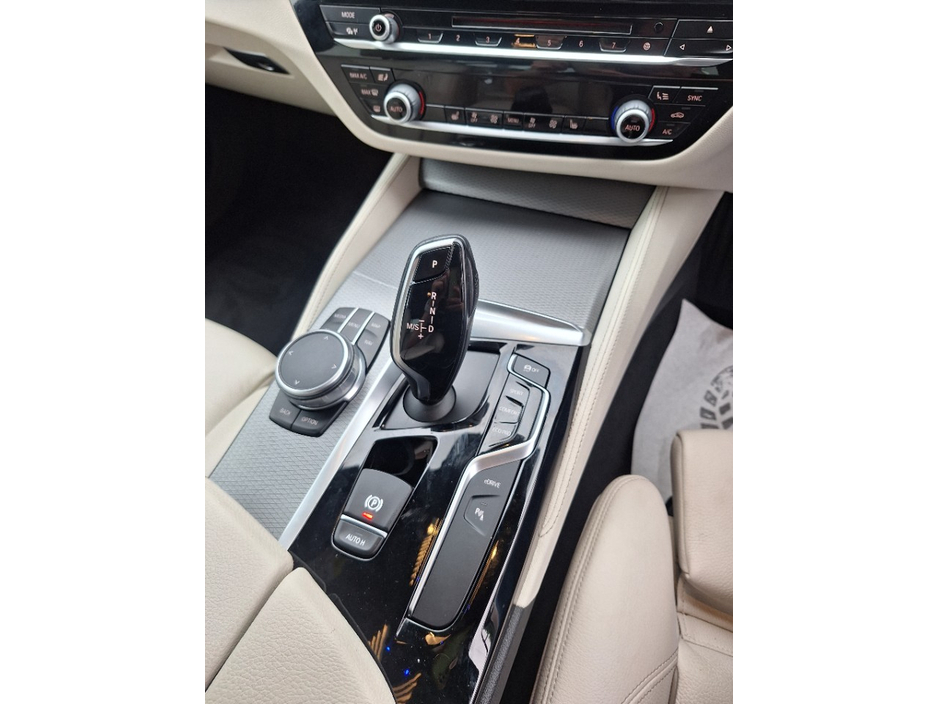 2017 BMW 5 Series 2L Petrol Plug-in Hybrid For Sale Images