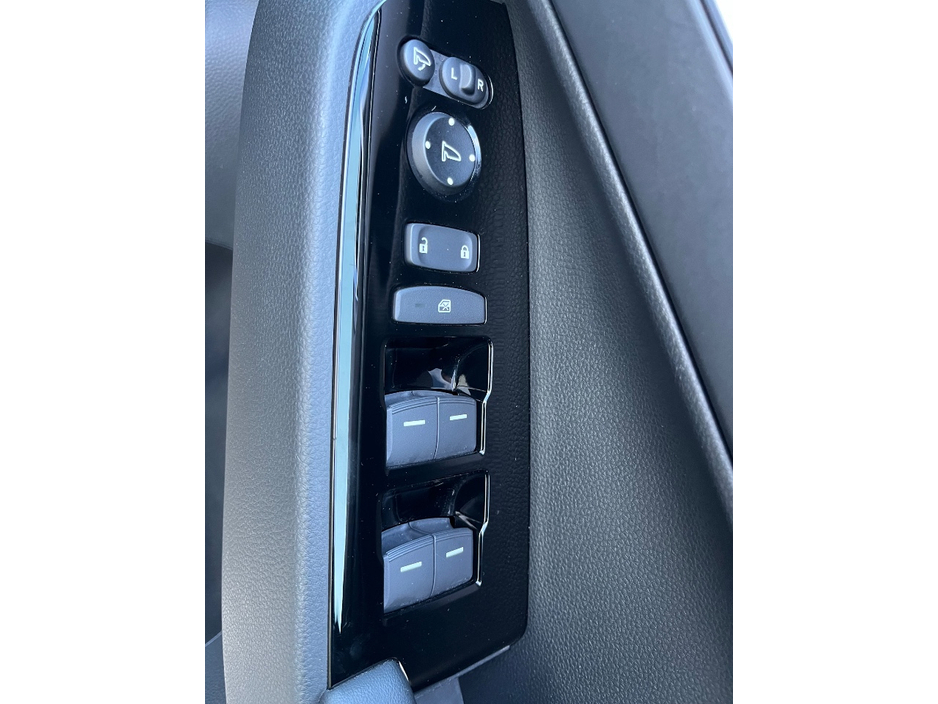2021 Honda Vezel 1.5L Petrol Hybrid For Sale Images