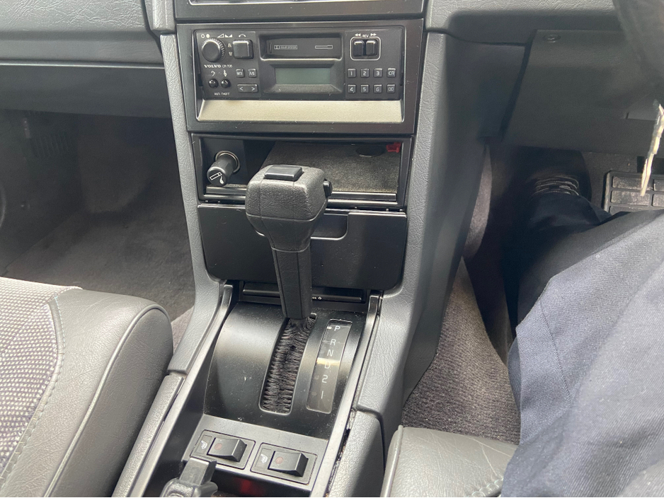 1992 Volvo V90 2L Petrol For Sale Images