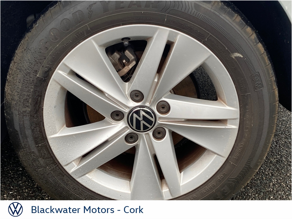 Volkswagen Golf 1.0ETSI MILD HYBRID ACTIVE AUTOMATIC — thumbnail 9