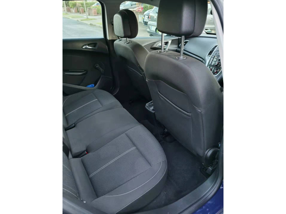 Opel Astra 1.2 SC Estate Diesel Manual (95bhp) — thumbnail 11
