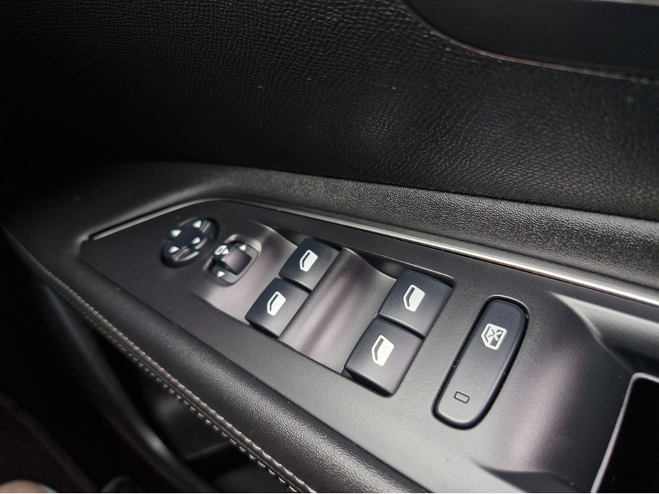 2020 Peugeot 3008 1.5L Diesel For Sale Images