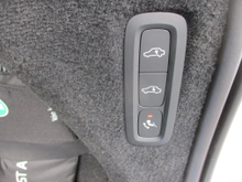 2019 Volvo XC90 2L Petrol Plug-in Hybrid For Sale Images