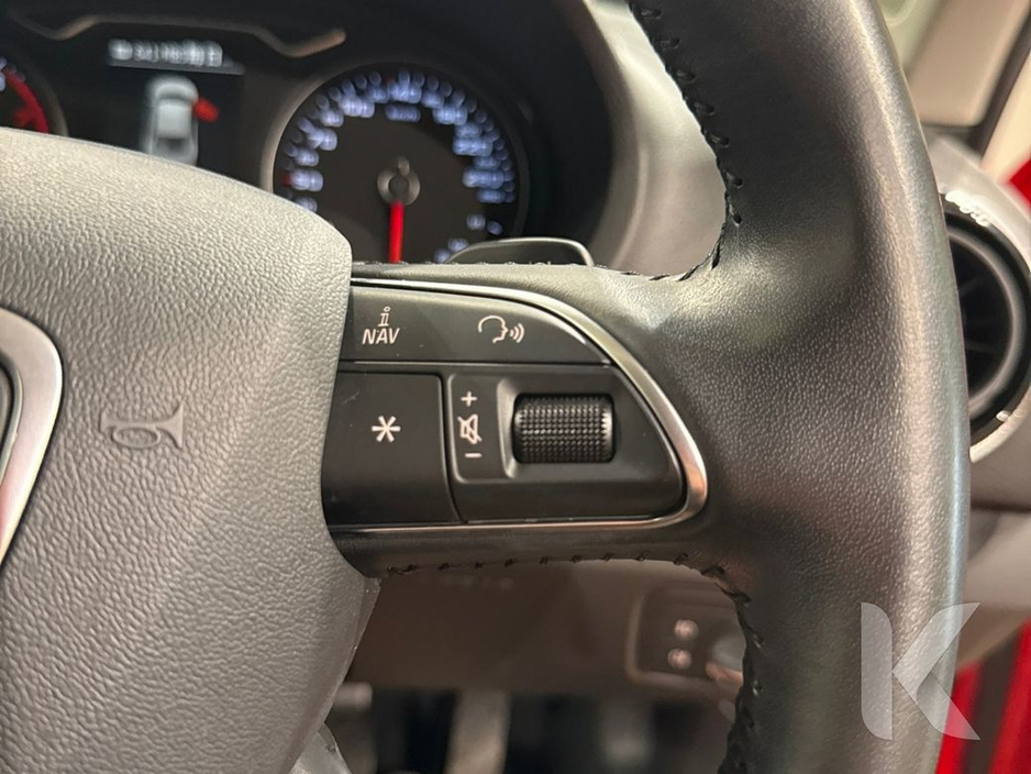 Audi A3 1.4 AUTOMATIC SALOON - FACTORY ALLOYS - CRUISE CONTOL - REAR CAMERA - MULTI FUNCTION STEERING WHEEL - HEATING / AC CONTROLS — thumbnail 21