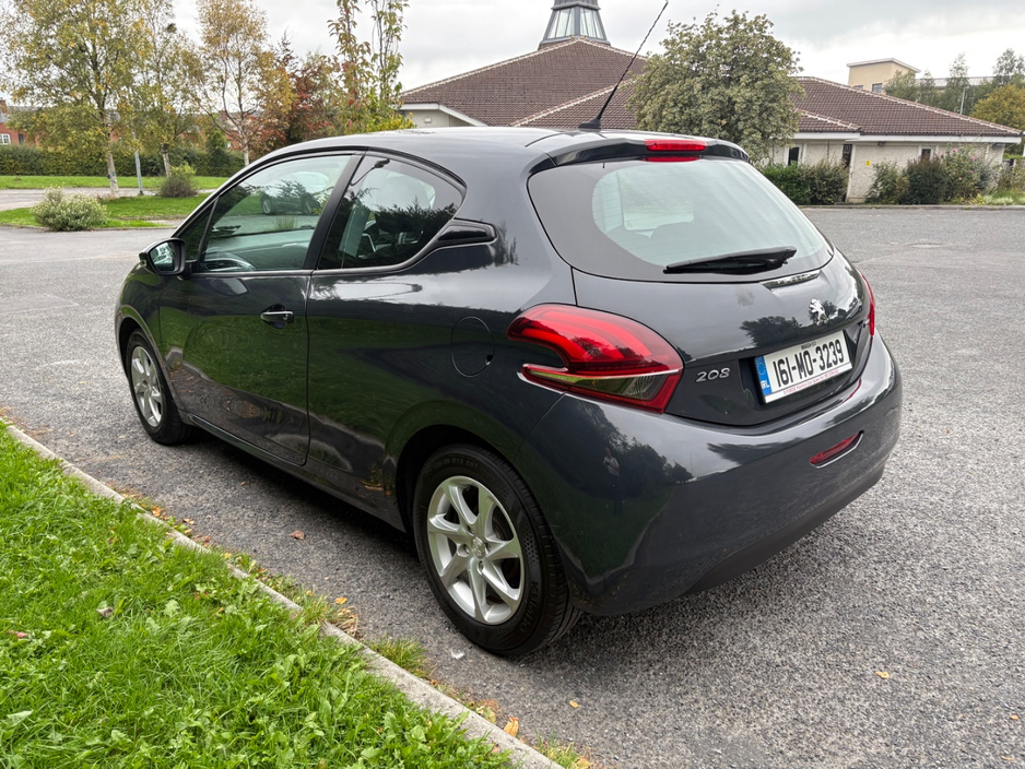 2016 Peugeot 208 1L Petrol For Sale Images
