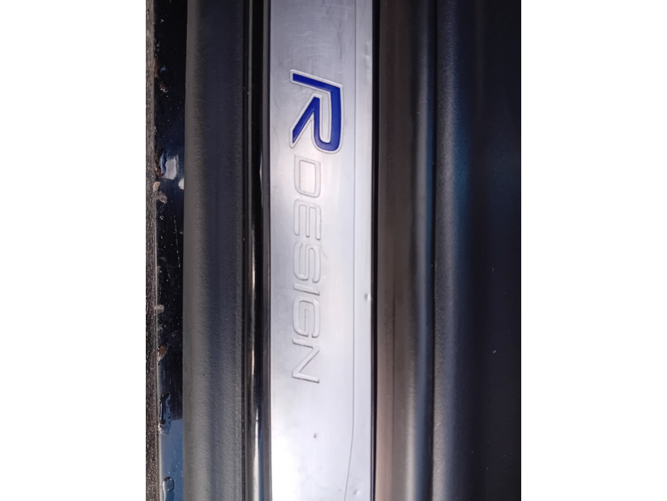 2017 Volvo XC60 2.4L Diesel For Sale Images