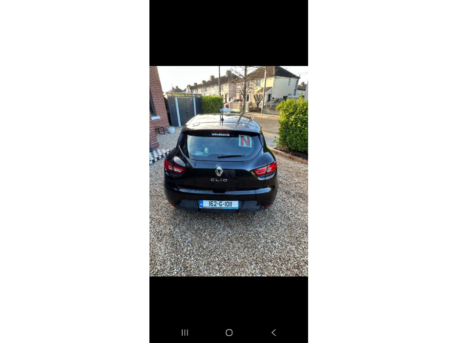 Renault Clio IV EXPRESSION 1.2 PETROL 4DR — thumbnail 3