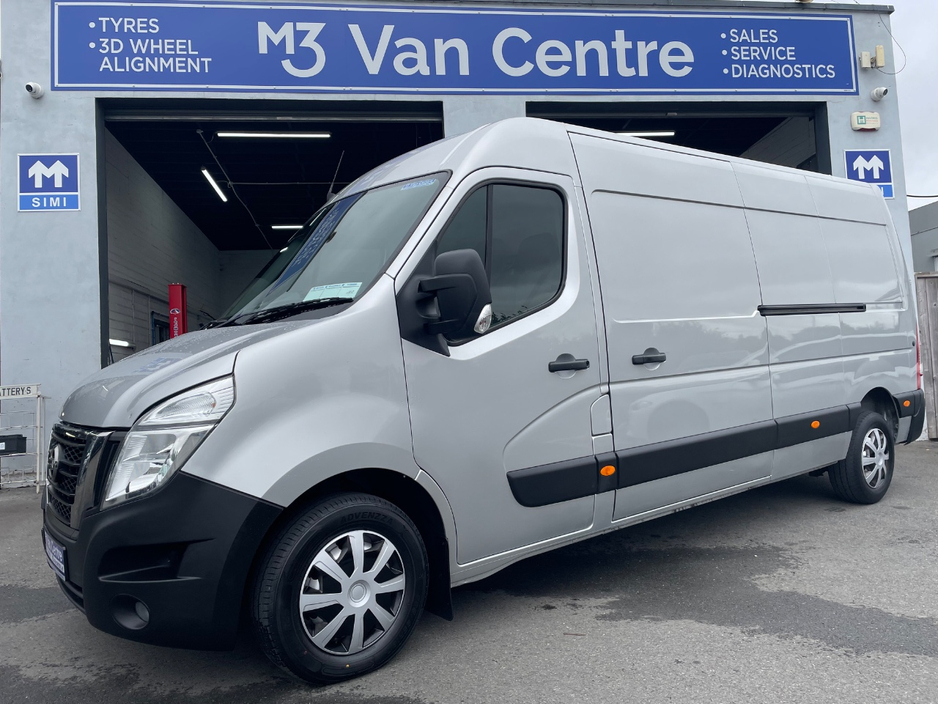 2022 Nissan Interstar For Sale Images
