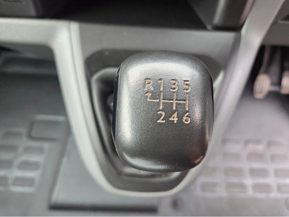 2022 Opel Vivaro 1.5L Diesel For Sale Images