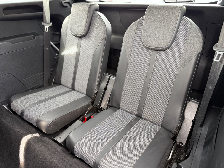 2018 Peugeot 5008 1.6L Diesel For Sale Images