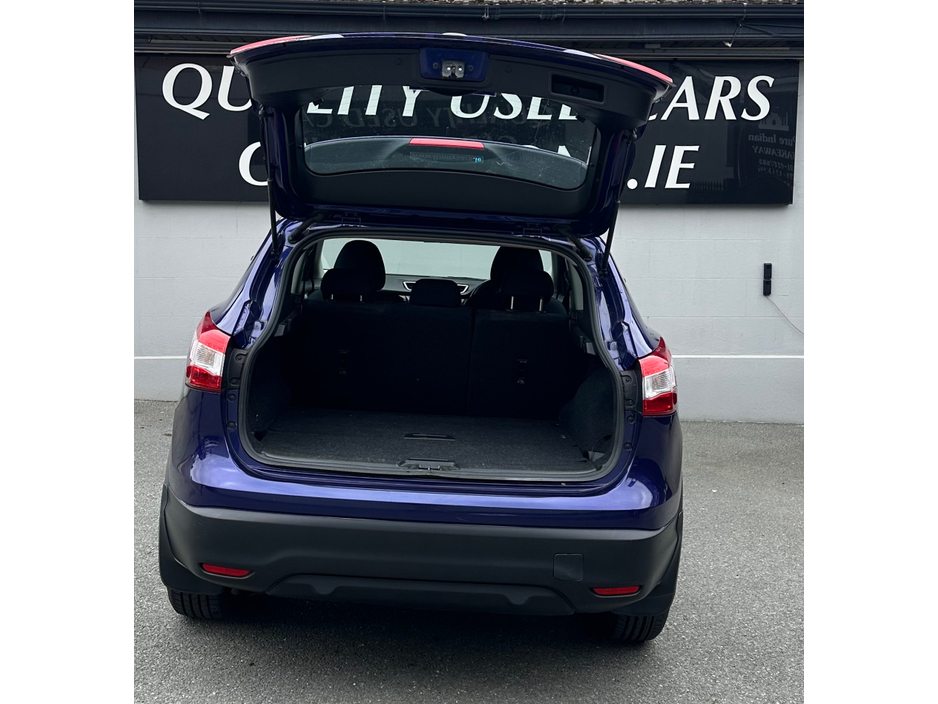 Nissan Qashqai 1.2 SV CVT MY16 NC E6 4DR AUTO — thumbnail 6