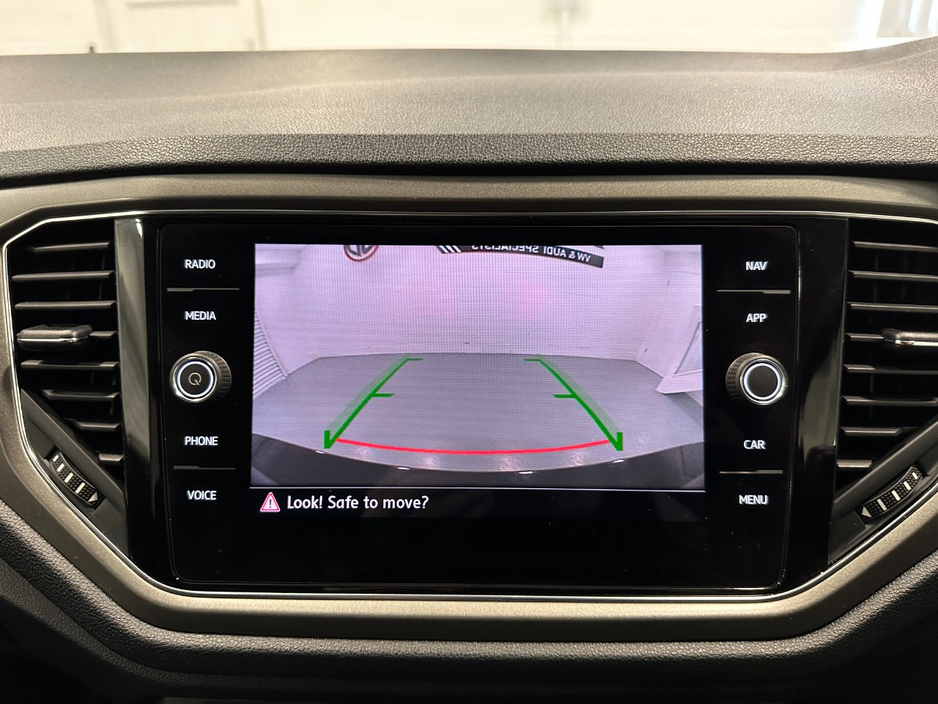 2020 Volkswagen T-Roc 2L Diesel For Sale Images