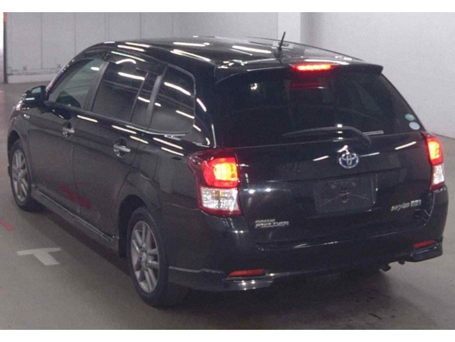 Toyota Corolla 1.5 Corolla Fielder Petrol Hybrid Auto G Aero Tourer — thumbnail 3