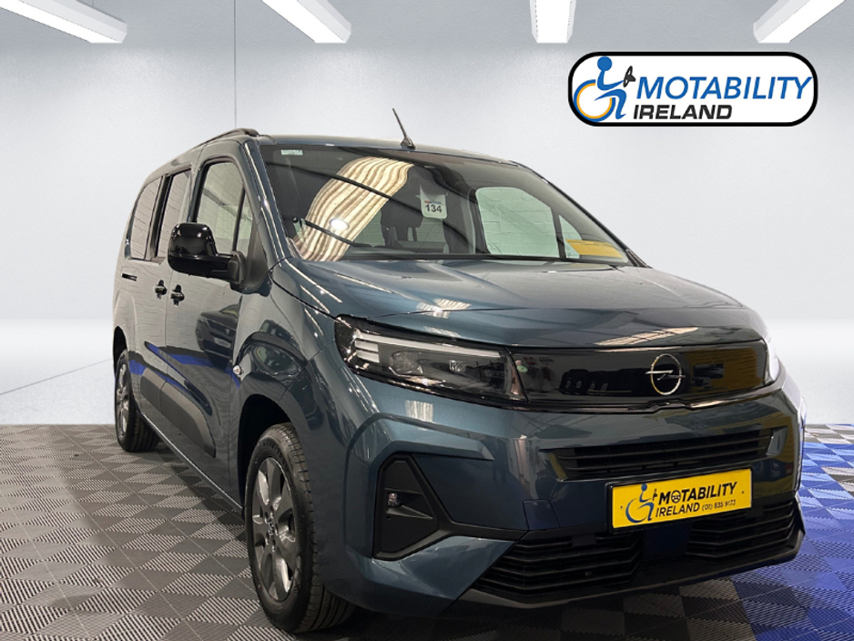 Opel Combo Wheelchair Accessible Taxi
