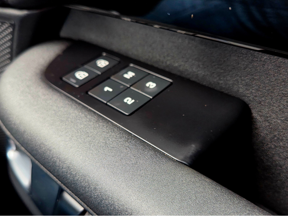 2022 Land Rover Discovery 3L Diesel For Sale Images