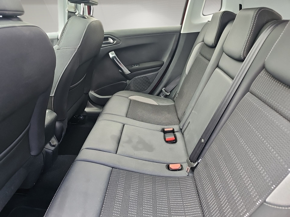 Peugeot 2008 ALLURE 1.2 PURETECH — thumbnail 12