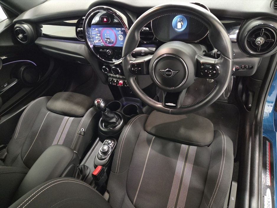 2021 MINI Hatch 1.5L Petrol For Sale Images