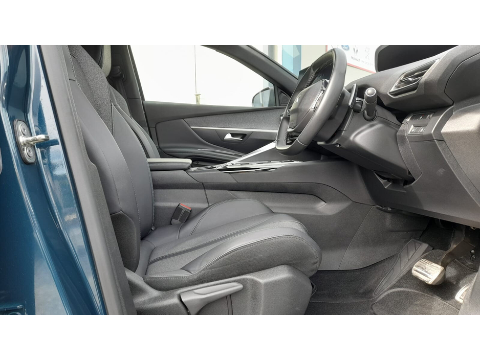 2023 Peugeot 3008 1.5L Diesel For Sale Images