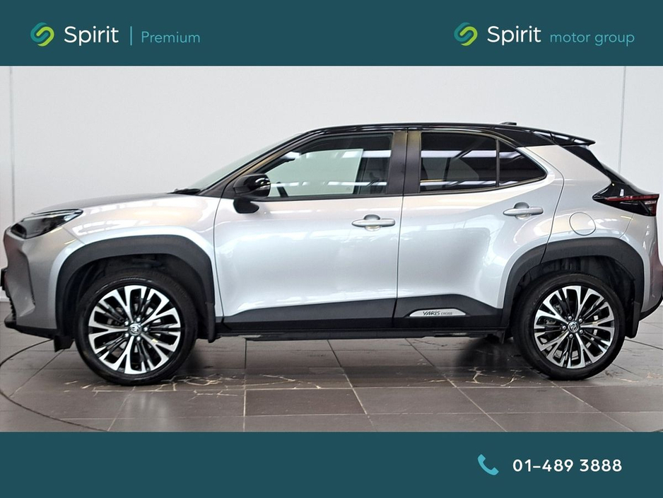 Toyota Yaris Cross Sol 1.5 Hybrid*Call Andrew 0862617858 — thumbnail 6