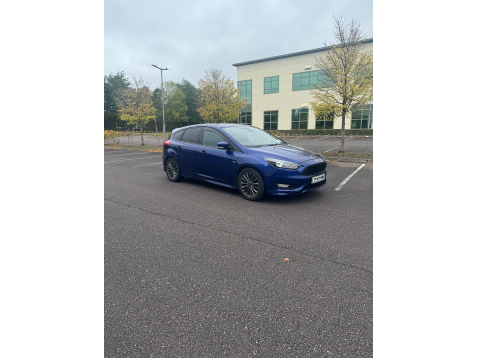 Ford Focus ST-LINE 1.5 TD 120PS 6SPEED 4DR