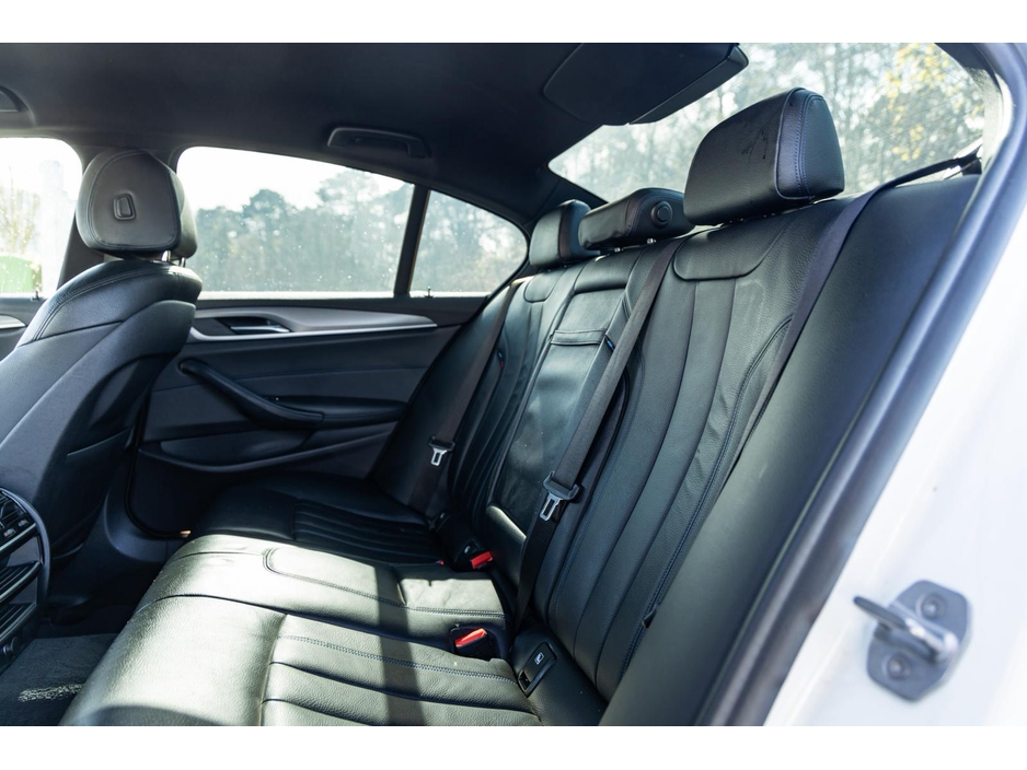 BMW 5 Series 530E M SPORT M PERFORMANCE *1 YEAR WARRANTY* — thumbnail 31