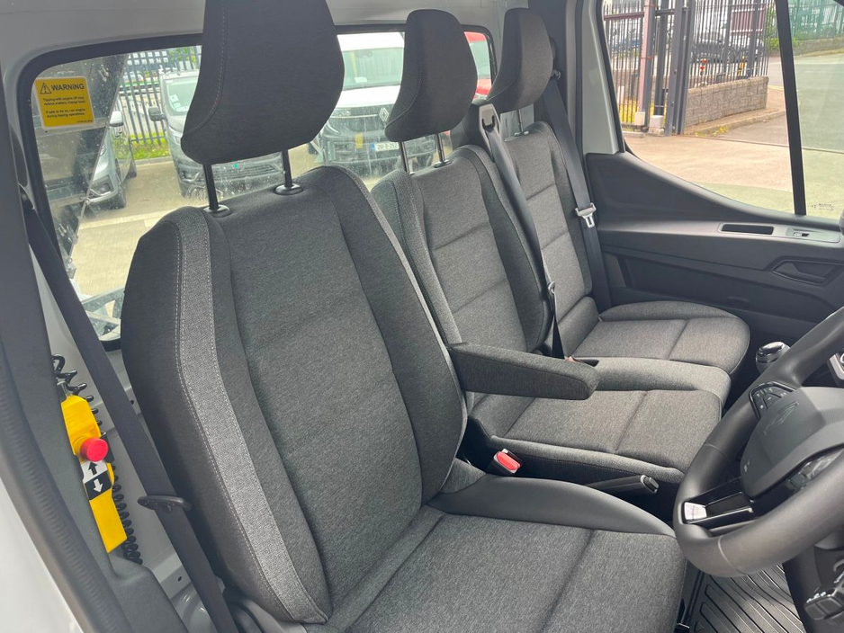 2026 Renault Master 2L Diesel For Sale Images