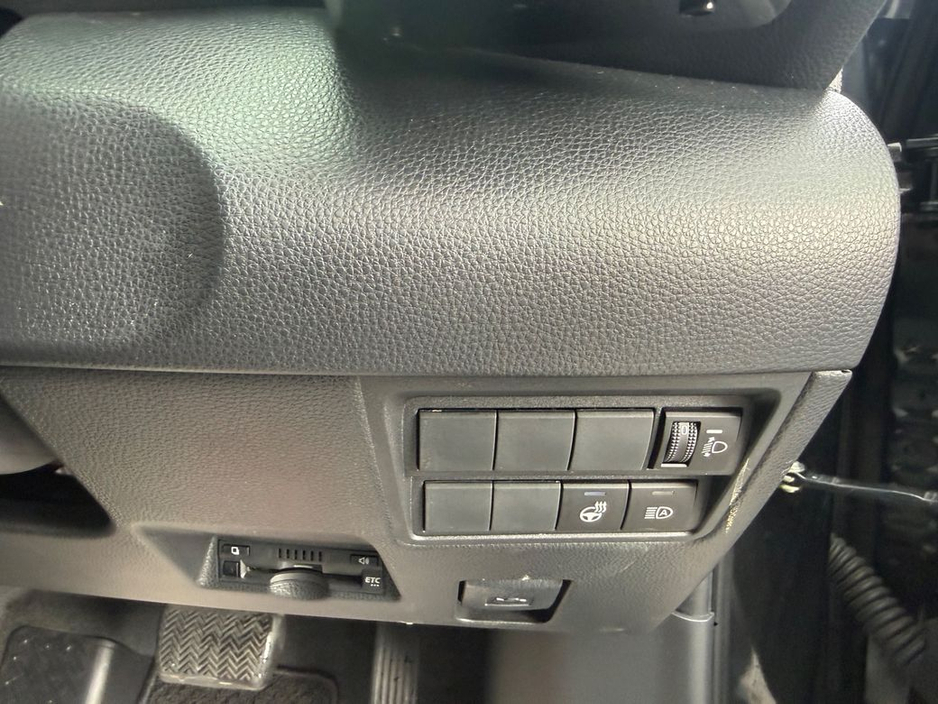 Toyota Yaris Cross 1.5 HYBRID / SOL TOP SPEC / LOW MILEAGE / TAX €150 (222 REG) — thumbnail 18