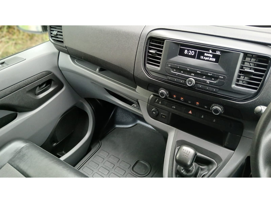 2019 Peugeot Expert 1.6L Diesel For Sale Images