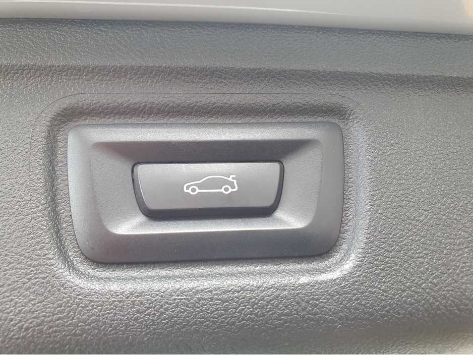 2023 BMW 3 Series 2L Petrol Plug-in Hybrid For Sale Images