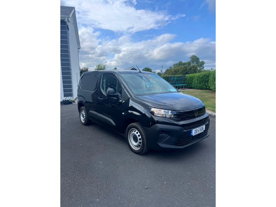 2025 Peugeot Partner 1.5L Diesel For Sale Images