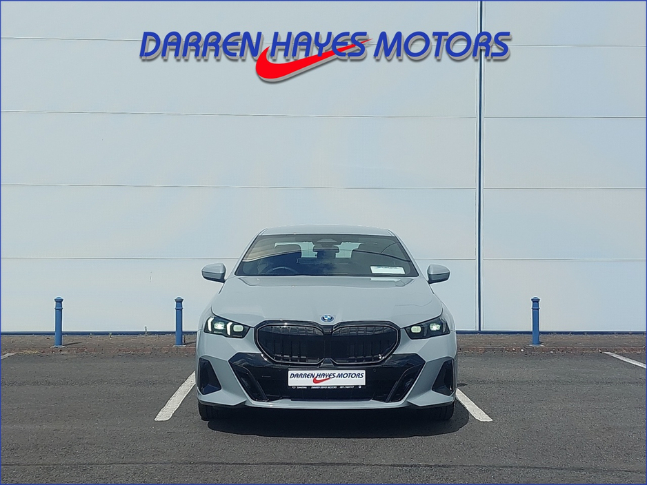 2025 BMW 5 Series 2.0L Hybrid For Sale Images