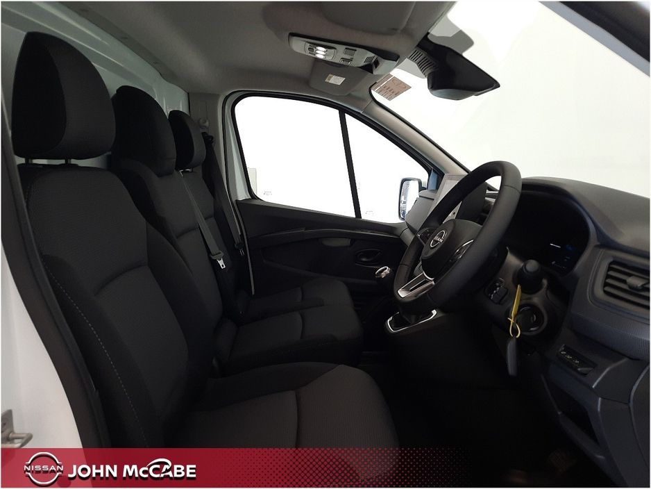 2026 Nissan Primastar 2L Diesel For Sale Images
