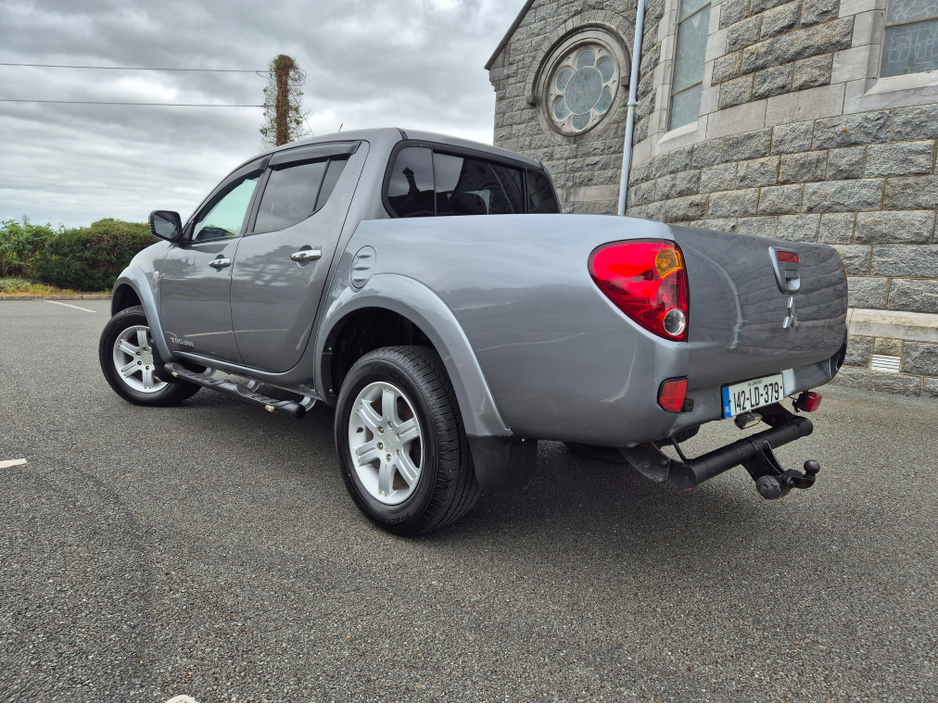 2014 Mitsubishi L200 2.5L Diesel For Sale Images