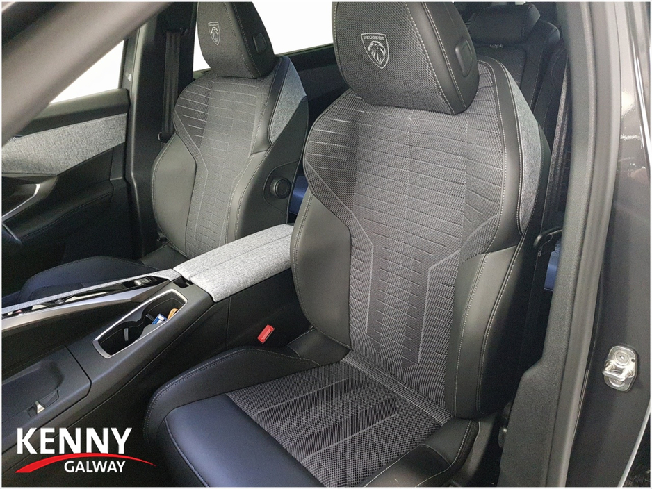 2025 Peugeot 5008 1.2L Petrol For Sale Images