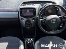 Toyota Aygo 1.0 XPLAY SPHONE 4DR